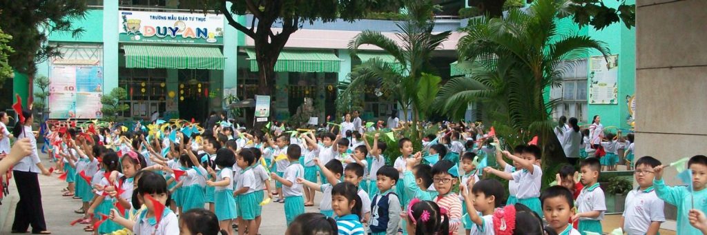 Những người thầy đầu tiên của các con