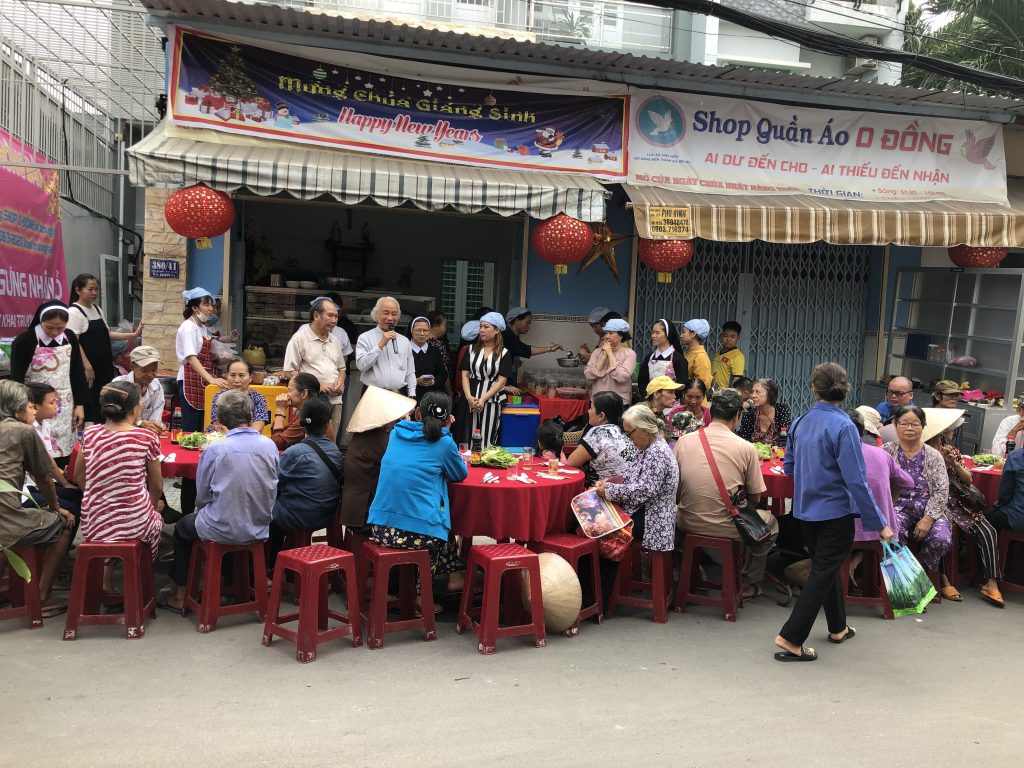 Quán Ăn & Shop Quần Áo 0 Đồng