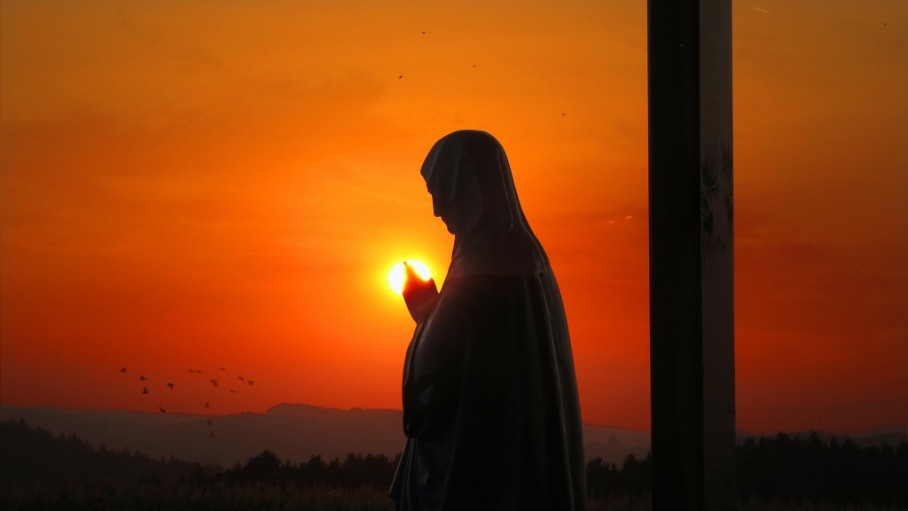 Phút cầu nguyện: Danh rất thánh Trinh nữ Maria (12/9/2020)