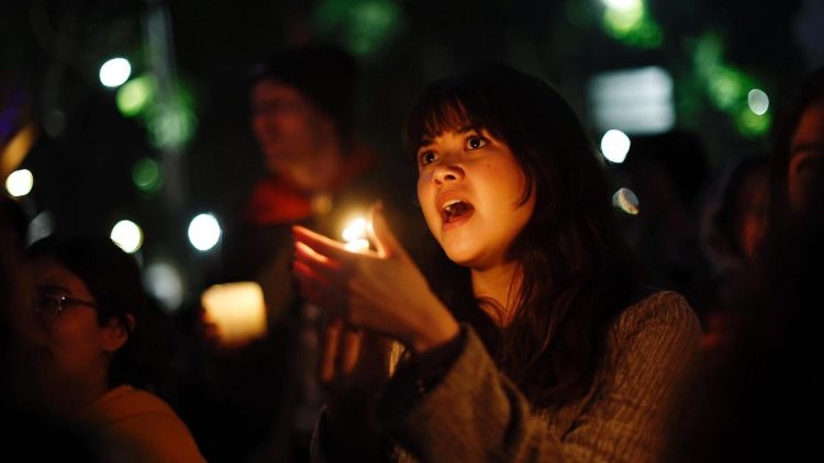 Cha Ibrahim Faltas, Đại diện Dòng Phanxicô tại Thánh Địa viết: “Mất hy vọng là rất nguy hiểm”, “Tất cả các nhà lãnh đạo và những dân tộc yêu chuộng hòa bình phải ...