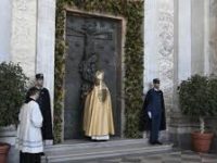 Dong cua Thanh tai vuong cung thanh duong Laterano