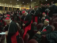 Ket thuc phien hoi nghi Hong y dau tien Ket thuc phien hoi nghi Hong y dau tien