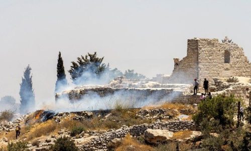 Cảnh đổ nát sau khi Israel tấn công Bờ Tây