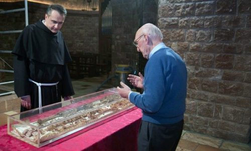 Di hài Thánh Phanxicô  (© Sala Stampa Sacro Convento Assisi)