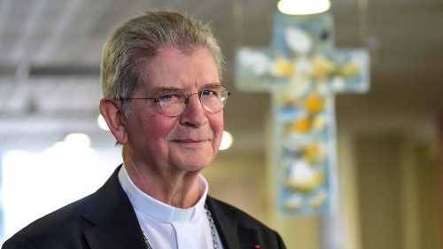 Đức Tổng Giám mục Laurent Ulrich của Paris (AFP or licensors)