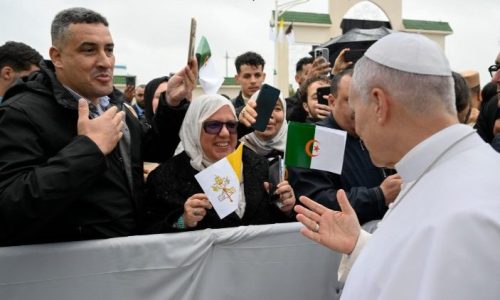 Đức Thánh Cha viếng thăm Annaba (@Vatican Media)