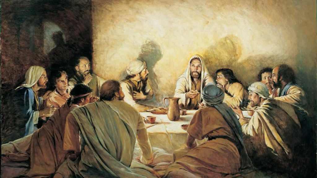 Đức Giê-su nói: “Giờ đây, Con Người được tôn  vinh, và Thiên Chúa cũng được tôn vinh nơi Người.  Nếu Thiên Chúa  được tôn vinh nơi Người, thì Thiên Chúa cũng sẽ tôn vinh Người nơi  chính mình, và Thiên Chúa sắp tôn vinh Người. ....