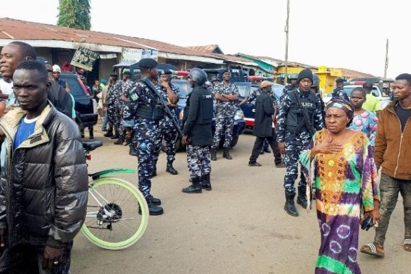 Tình trạng mất an ninh ở bang Plateau, miền trung Nigeria Tình trạng mất an ninh ở bang Plateau, miền trung Nigeria