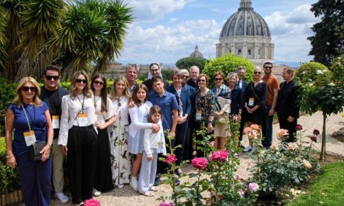 Các thành viên của tổ chức "Papal Foundation" thăm Vườn Vatican  (@Vatican Media)
