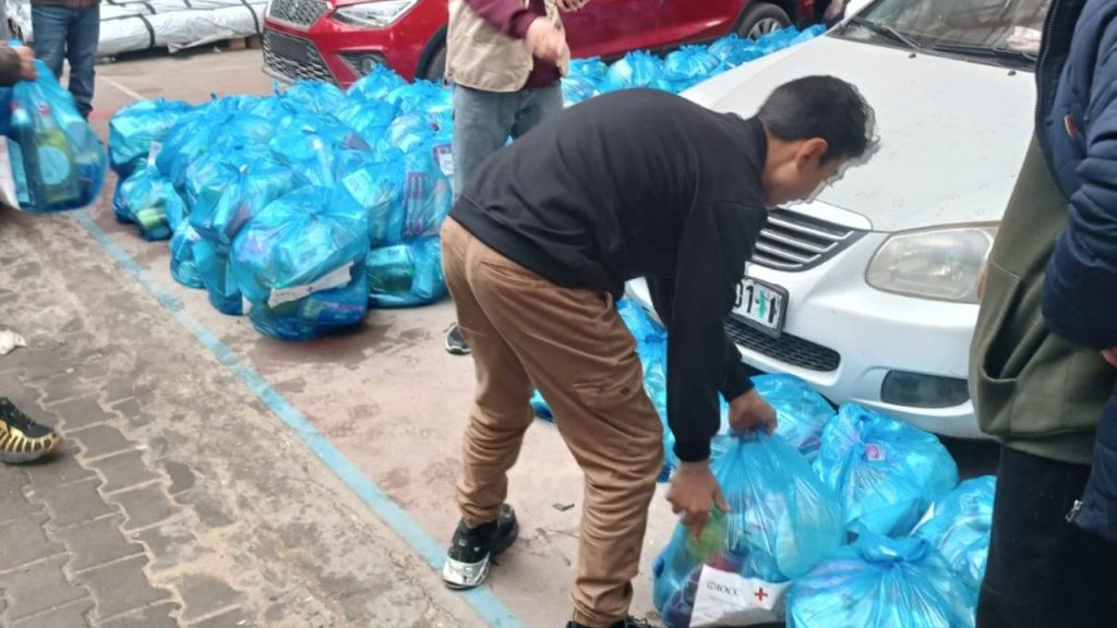 Đức Cha Peter I. Vaccari, Chủ tịch Hiệp hội Phúc lợi Công giáo Cận Đông (CNEWA) cho biết Hiệp hội đã nhanh chóng chuyển gần 1,2 triệu đô la nhằm hỗ trợ các hoạt động cứu trợ do Giáo hội điều phối tại Gaza và Bờ Tây...