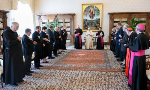 Đức Thánh Cha Lêô XIV tiếp các đại diện Liên đoàn Luther Thế giới (@VATICAN MEDIA)