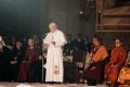 Thánh Giáo hoàng Gioan Phaolô II trong buổi cầu nguyện liên tôn tại Assisi năm 1986